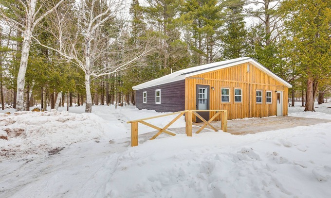 Laurium Cabin | 2 Ponds & Trail Access: Peaceful Cabin in Calumet!
