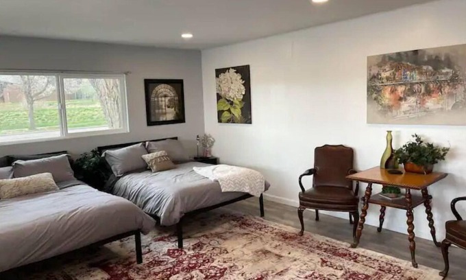 Eiber Apartment | 2 Rockleys Family Suite EV Charging Availible