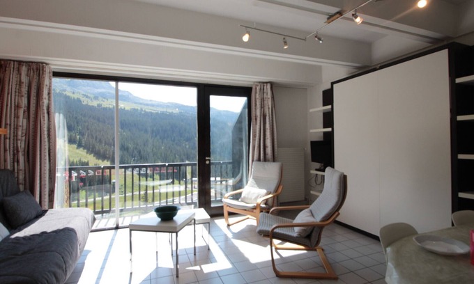 Flaine Apartment | 2-Room Apartment for 6 at Aldebaran, Flaine Forum - Ski-In/Ski-Out, South-West Balcony, 9th Floor
