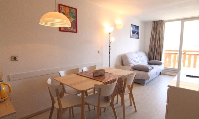 Bergers Apartment | 2-Room Apartment for 6, Near Slopes & Shops, Alpe d'Huez