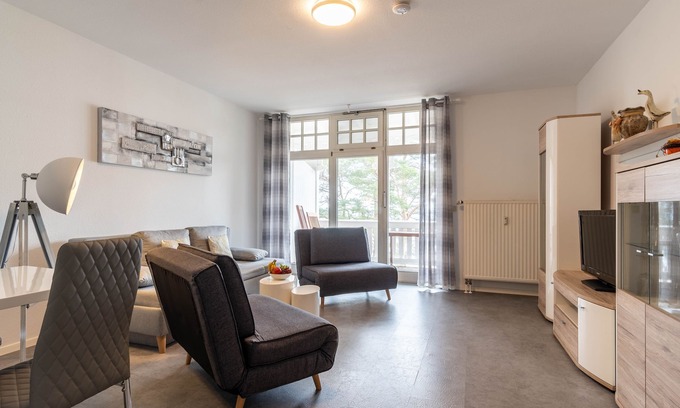 Binz Villa | 2-room apartment no. 10, sea view, balcony, beach chair, Villa Strandidyll Binz