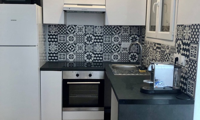 Pont de Vivaux Apartment | 2-room apartment with terrace + communal garden