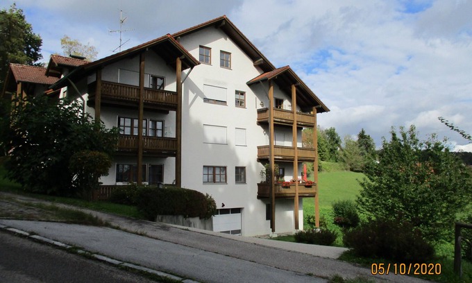 Bad Griesbach im Rottal Apartment | 2-room apartment with a view over the Rottal valley