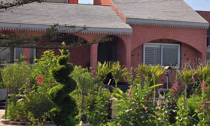 Jabalpur Other | 2 room guesthouse in a charming 44000 sq ft farmhouse in wonderful Jabalpur