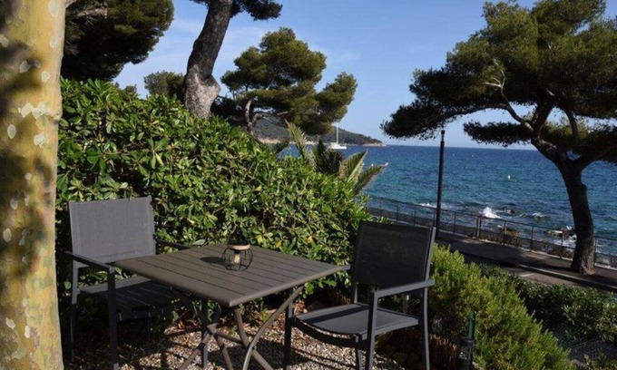 La Croix-Valmer Apartment | 2-rooms for 5 pers in front of Gigaro Beach