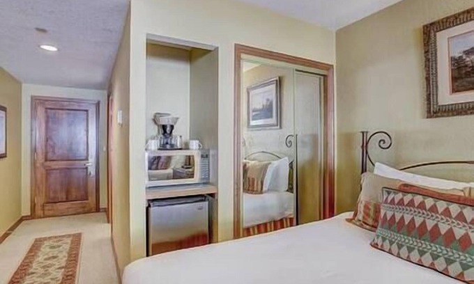 Beaver Creek Resort | 2 St. James Place Resort & Spa, Pool, Hot Tub, Ice Rink, Ski