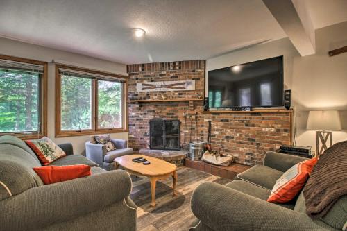 Killington House | 2-Story Townhouse - 1 Mi to Killington Ski Area!