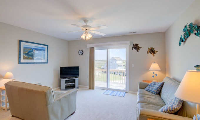 Surf City House | 2-story townhouse with sound views, washer/dryer, community outdoor pool, AC