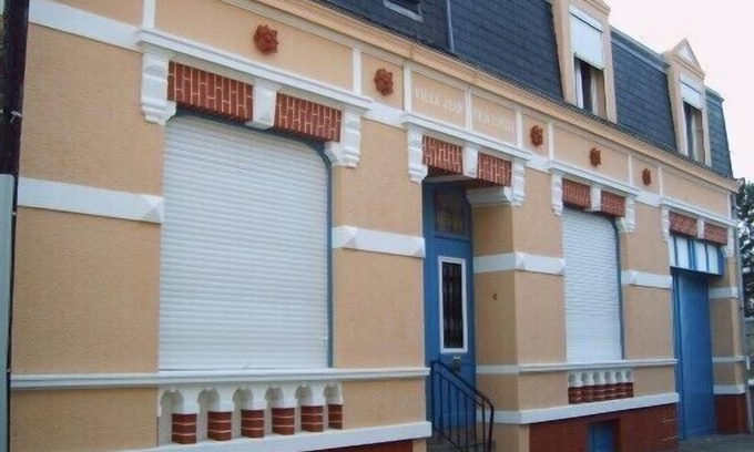 Wimereux Villa | 2 Villas wimereusienne in quiet street. Rental 2-18 pers. Wi-fi access