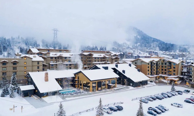 Teton Village Hotel | 2 Warm & Inviting Lodges Near Jackson Hole Mtn w/Hot Tub & Outdoor Pool