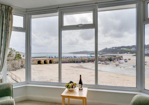 St Ives Apartment | 2 Wharf House The Wharf