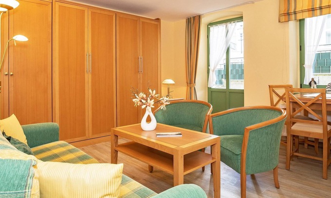 Seebad Heringsdorf Apartment | 2-zimmer Ferienwohnung in Erstklassiger Lage - nur 100 m zum Feinsandigen Strand