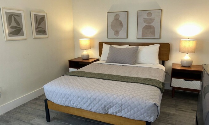 Bay Esplanade Apartment | 20 · Bay Apartment 20