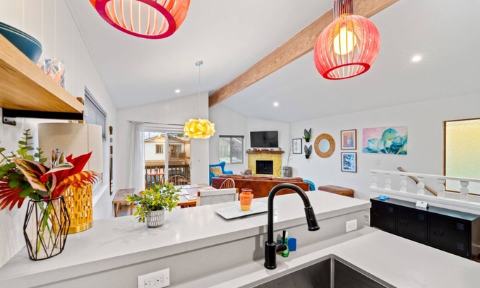 Port Hueneme House | 20% Off Oct 23-23 Steps To Sand, Clean,Quiet, Cozy