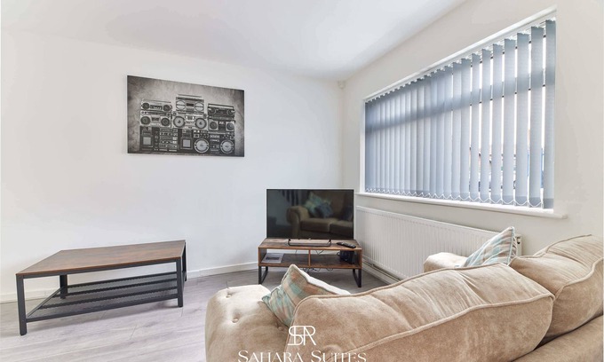 Blyth House | 20%OFF - Stylish 3BR Blyth Home - Contractors Stay