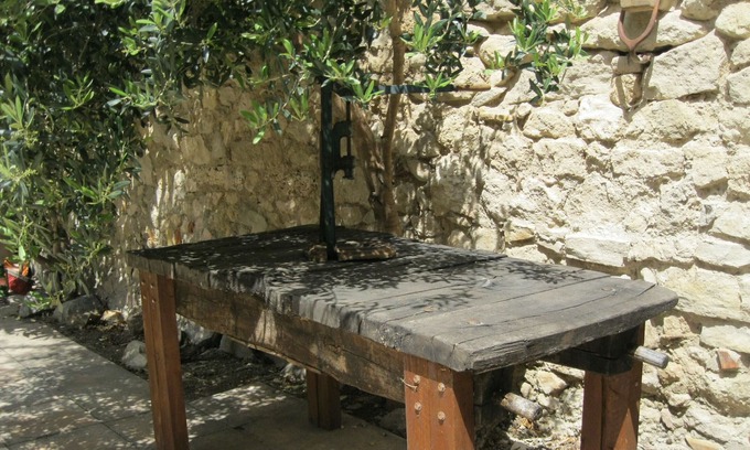 Sigean House | 200 year old, large townhouse with romantic patio