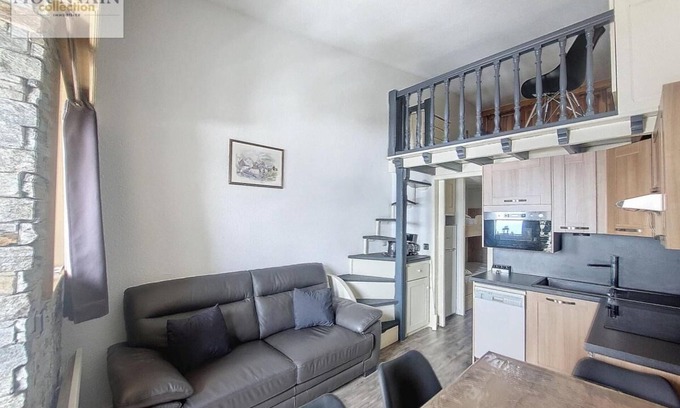 La Rosiere Apartment | 200m from ski slopes, 3rd floor, view valley, balcony, tv, ski locker, 40m², La Rosière