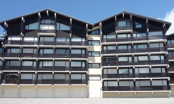 Les Saisies Apartment | 200m from ski slopes, 4th floor, view ski slopes, balcony, tv, ski locker, 18m², Les Saisies