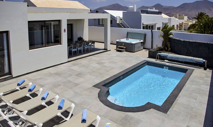 Playa Blanca Villa | 205 - Casa Santuario - (LH205)