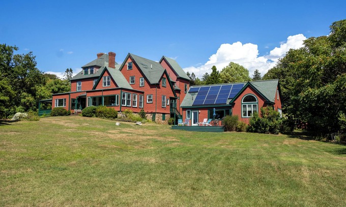 Wareham House | 207 Great Neck Estate - Oceanfront Painted Lady on 30 Acre estate