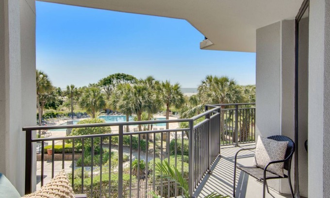 Isle of Palms Apartment | 208 B Shipwatch by AvantStay | Ocean Views | Close to Beach | Community Pool!