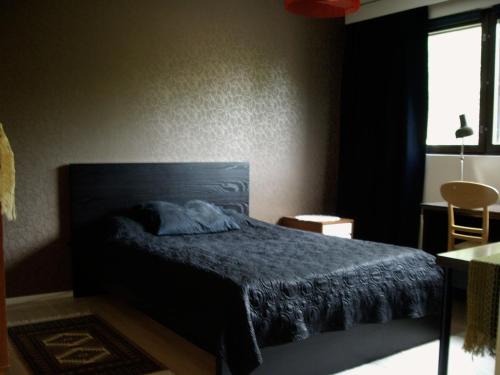 Kauniainen Apartment | 21 minutes from Helsinki city - smaller room