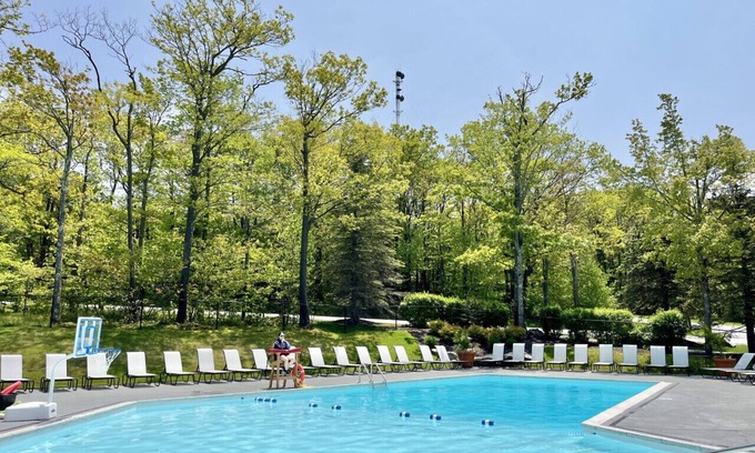 Jefferson Township Apartment | 2105 South Ridge Terrace