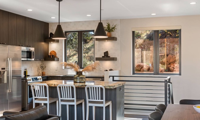 Zion National Park South Entrance Villa | 211 LaFave-Luxury Villa at Zion: The Narrows