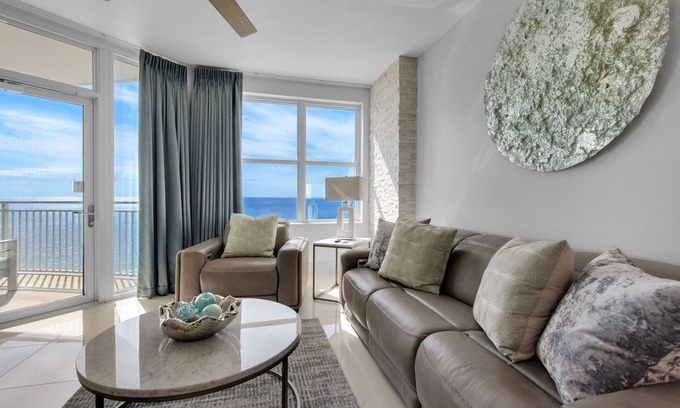 Panama City Beach Condo | 2110 - Romantic Honeymoon Beach Retreat
