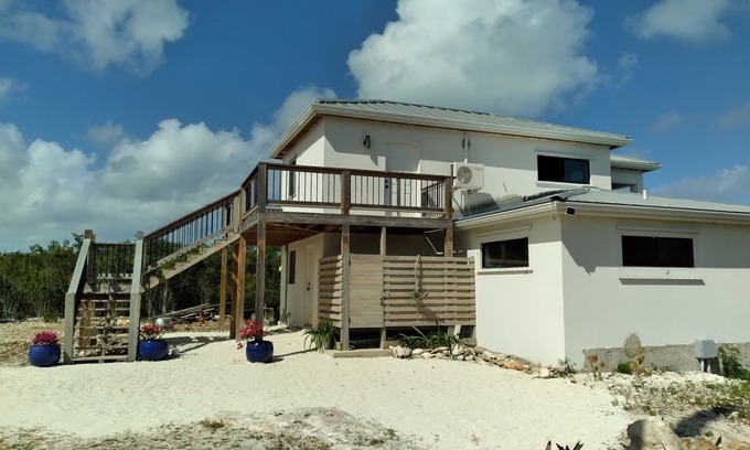 Bambarra House | 22 Seabreeze - Newest vacation rental on Middle Caicos!