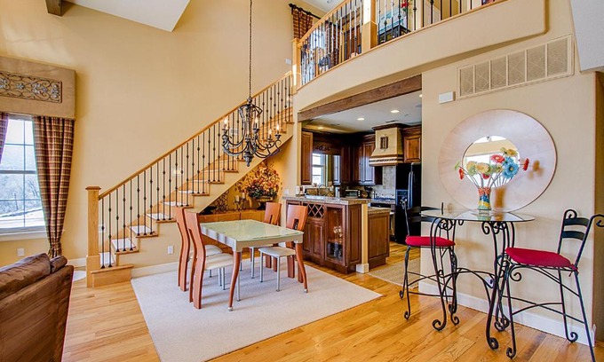 Central Colorado Springs House | 224 Writers #200