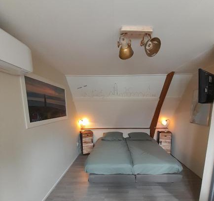 Den Burg Bed & Breakfast | 22up Bed & Koffie