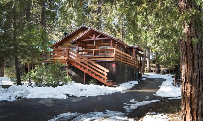 North Wawona Ski Chalet | 23 Arnetts Cabin