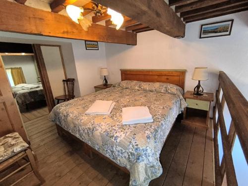 Castel del Piano Apartment | 23 Mountain Views & Poolside Bliss Wi-Fi and Parking Free!