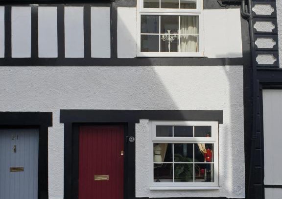 Llangollen House | 23 Riverside Cottage, Llangollen