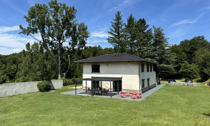 Le Grand Serre House | 232 m² Gîte ∙ 6 bedrooms ∙ 12 guests