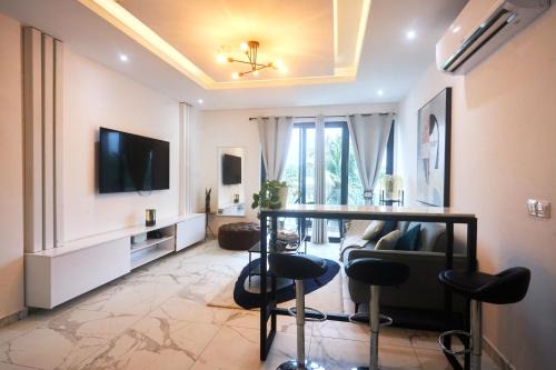 Labadi Apartment | 233 Boulevard - Luxury Apartment