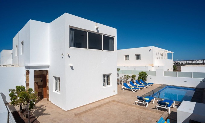 Playa Blanca Villa | 233 - Villa Geny (LH233)