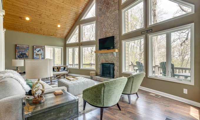 Chestnut Springs House | 234 m² House ∙ 4 bedrooms ∙ 10 guests