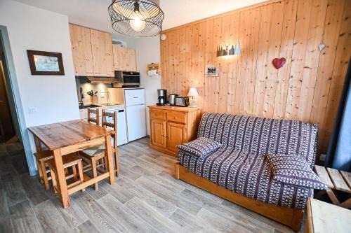 Saint-Gervais-les-Bains Apartment | 24 M With Terrace Near The Center And The Slopes