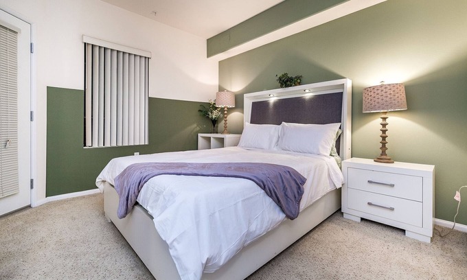 City West Apartment | 242951 Luxury Downtown Suite - LA Live, Staples