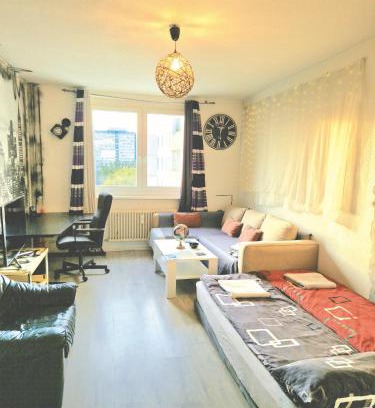 Prenzlauer Berg House | 24qm Nice Cozy Trendy Room in Green Area 12 min to Alexanderplatz