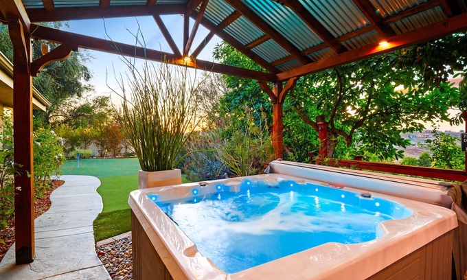Temecula House | 25%Off Sept WkDays, Wineries,Hot Tub Great Reviews
