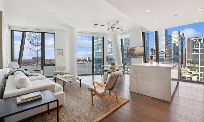 Central Park South Condo | 27th Floor Luxury Condo in the Lincoln Center area of charming UWS