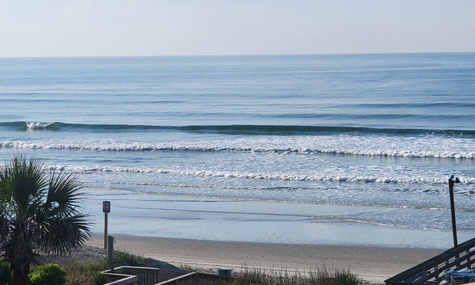 North Myrtle Beach Condo | 2Bd/2Ba Condo-Great Ocean Views/On the beach/Pier Access