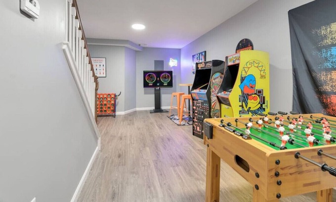 Bangor Apartment | 2BD Ultimate Gaming Experience