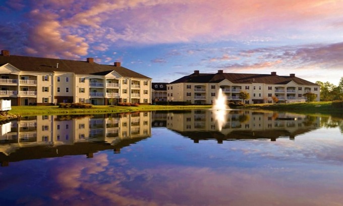 Williamsburg Condo | 2BD/Williamsburg at Governor's Green - Lots to do!