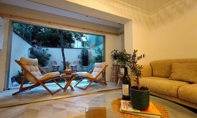 Harbiye Apartment | 2BR/2Bath with Garden - Between Şişli & Taksim