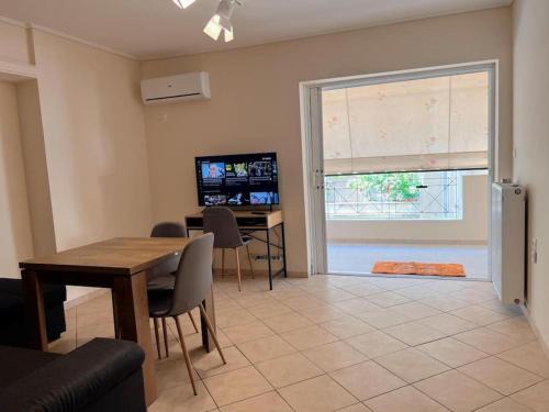 Kypseli Apartment | 2BR Apartment next to National Archaeological Museum and AUEB