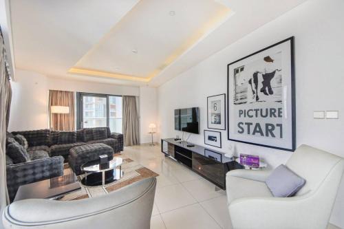 Business Bay Apartment | 2BR Apt DAMAC Paramount Tower A - 2901